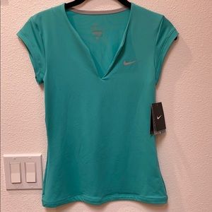 Brand new Nike shirt women’s